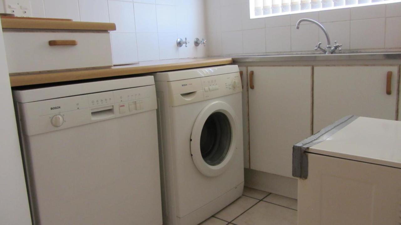 Swem Jannie Appartement Struisbaai Buitenkant foto